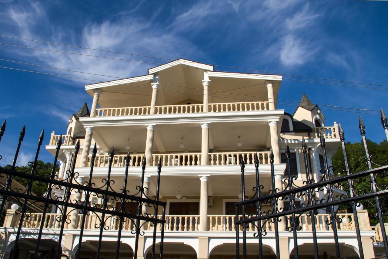 Hotel San Arda Гагра Экстерьер фото